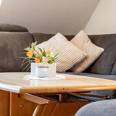 Апартаменты Freesenbruch 3 4 - Zum Zeesenboot *