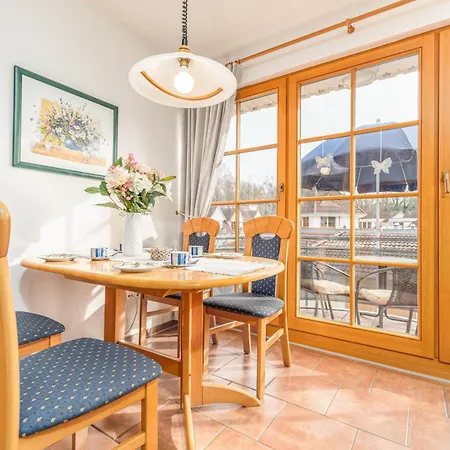 Freesenbruch 3 4 - Zum Zeesenboot Apartment Ostseeheilbad Zingst