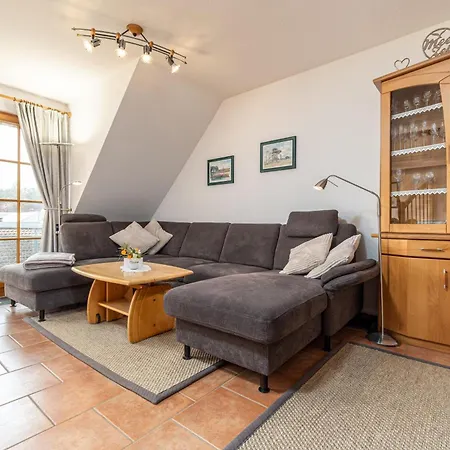 Freesenbruch 3 4 - Zum Zeesenboot *