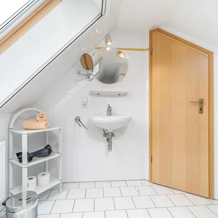 Apartment Freesenbruch 3 4 - Zum Zeesenboot